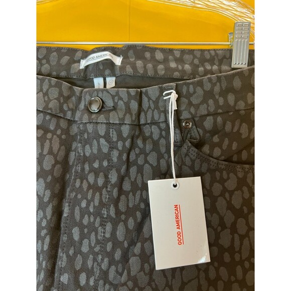 Good American Good Legs Crop Leopard Jeans Womens 24 Black Printed High Rise NWT - Picture 9 of 12